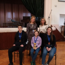 IMG-8aeacd61e328e27b9367f24d34fbe739-V