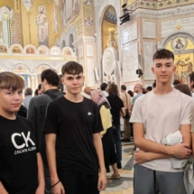 1758055810237 1758055810237