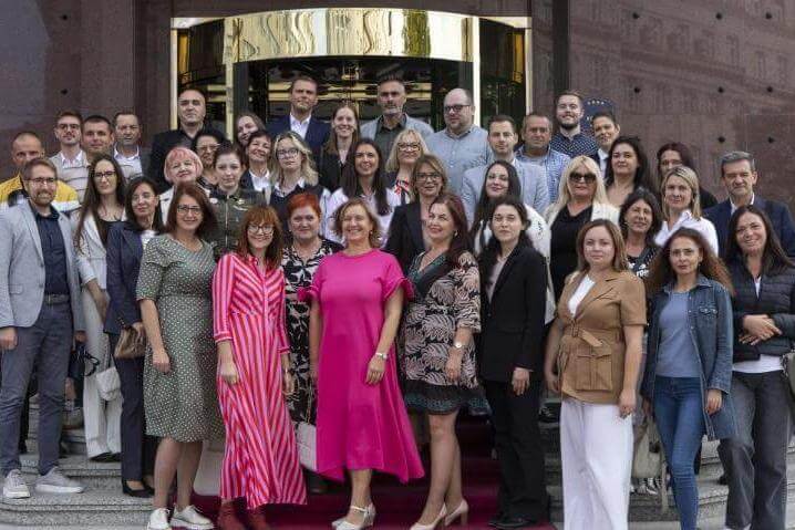 Упознајте Супершколе