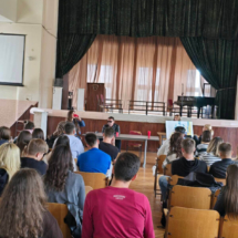 viber_image_2025-09-30_22-03-27-757